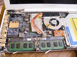 Oprava MacBook - Macbook je hlučný